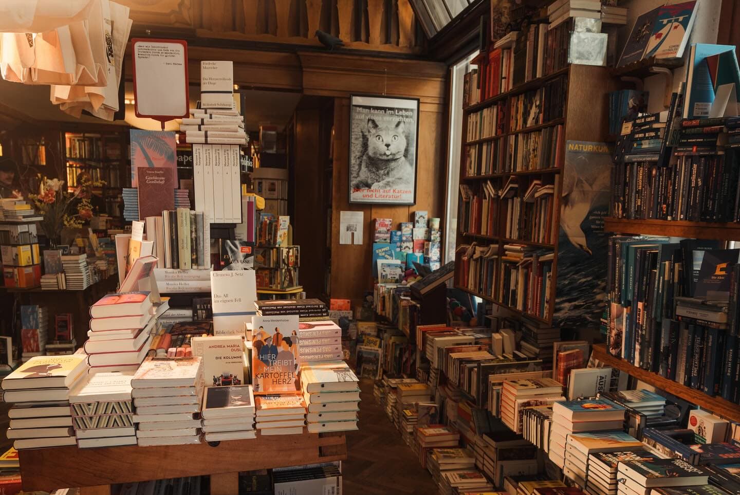 Buchhandlung Analog von innen